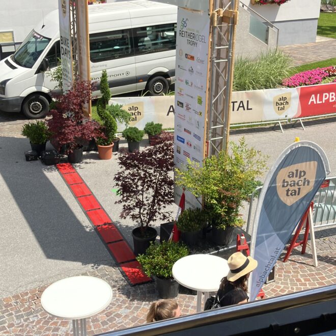 404150A6-6CBB-4469-8EC3-45B0F59920A2